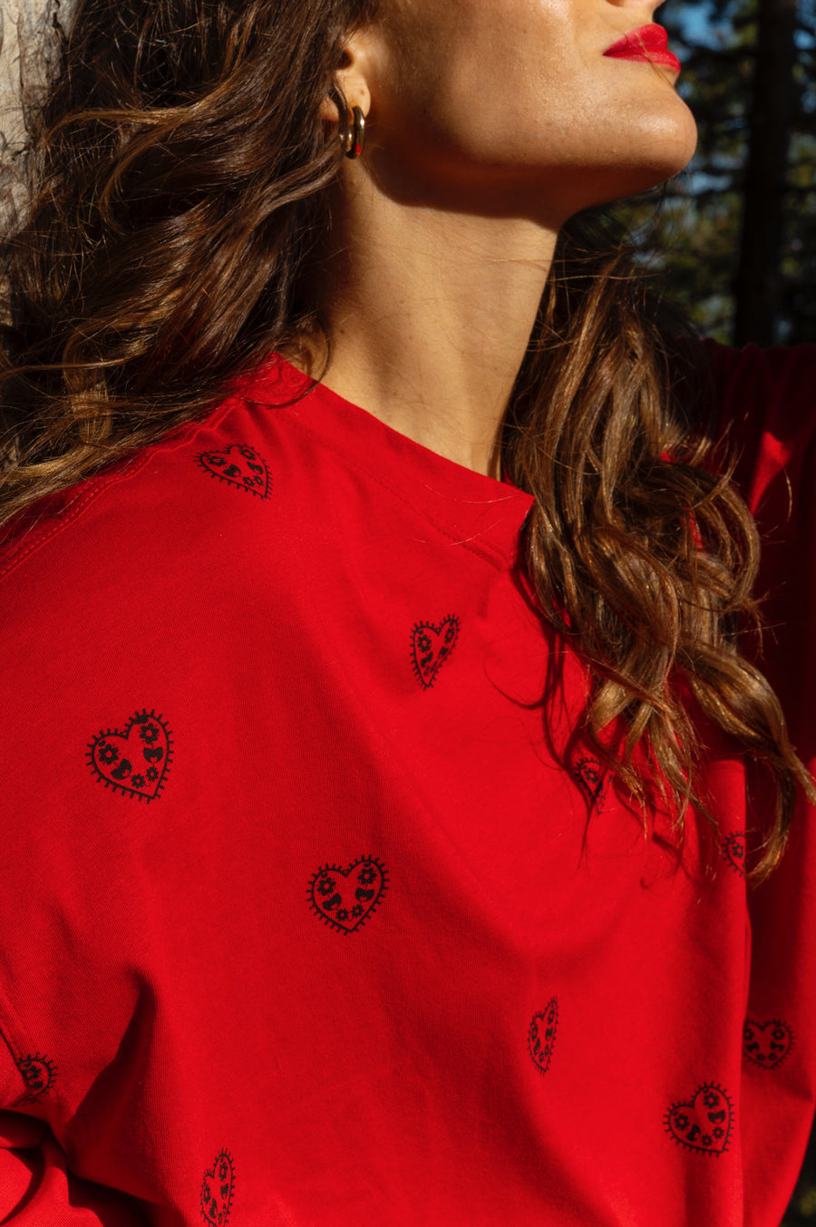 Whitney T-Shirt (Hearts pattern red)