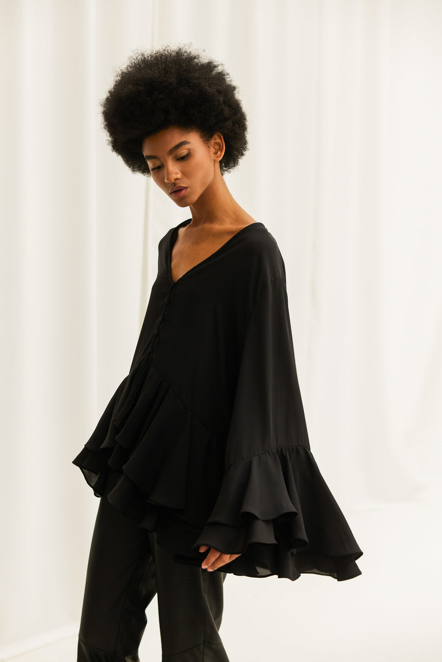 NMW Pombi Shirt (Black)