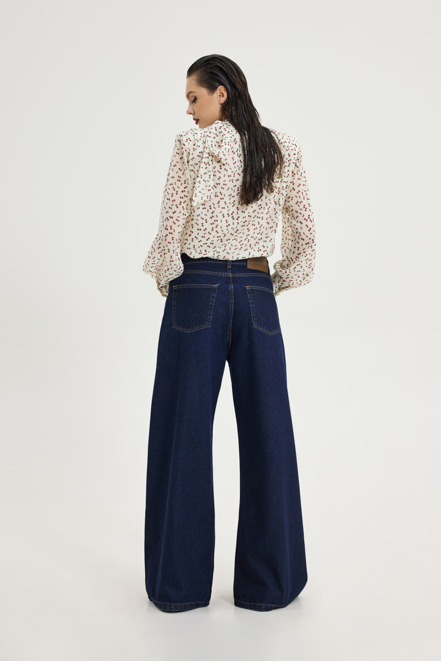 Liqueur Body (Off-White)